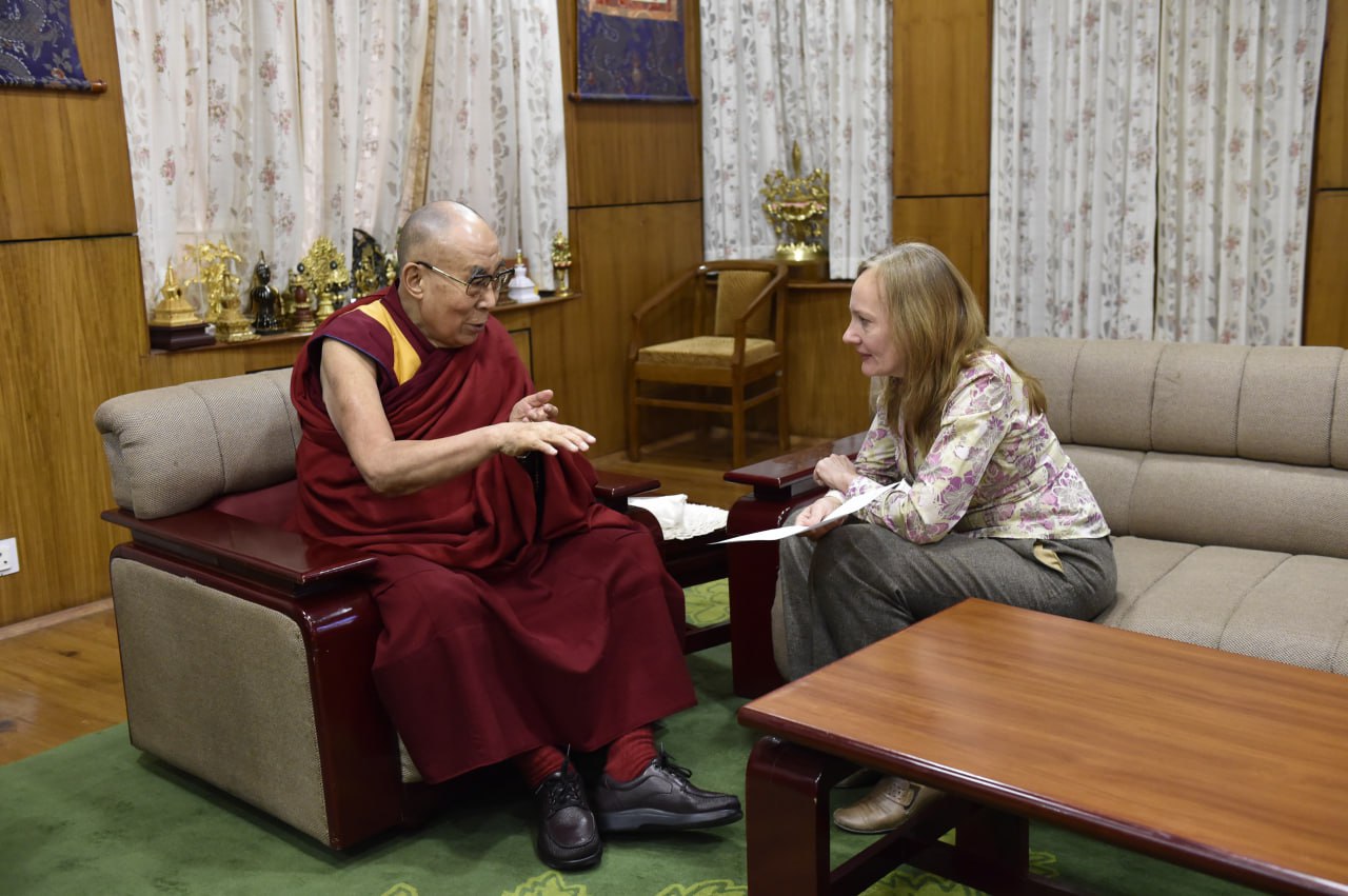 Meeting of the coordinator of the initiative Margarita Kozhevnikova  with His Holiness the Dalai Lama